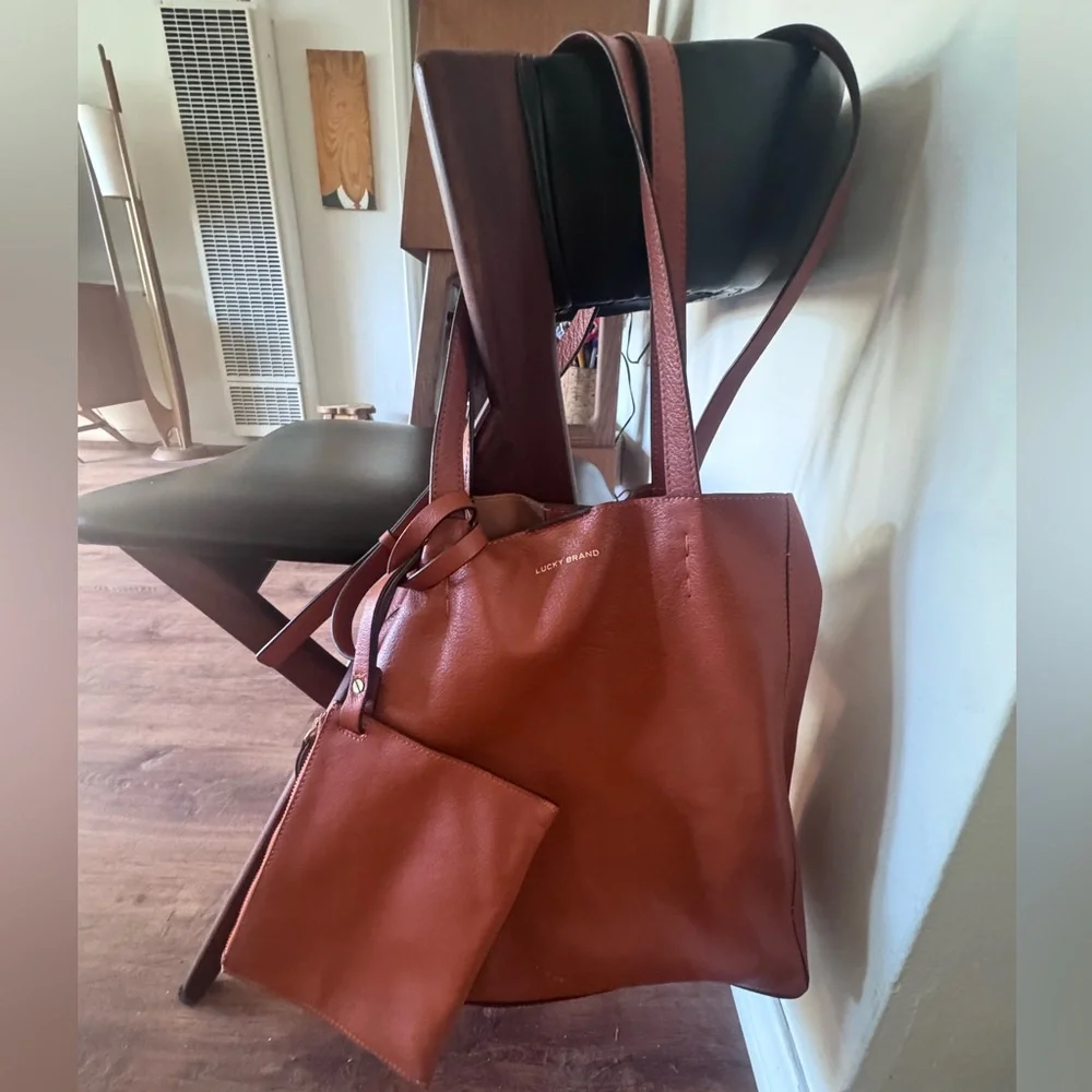 Lucky Brand slouchy leather shopper tote crossbody purse w/wristlet/wallet 🤎🧡 - Picture 2 of 15